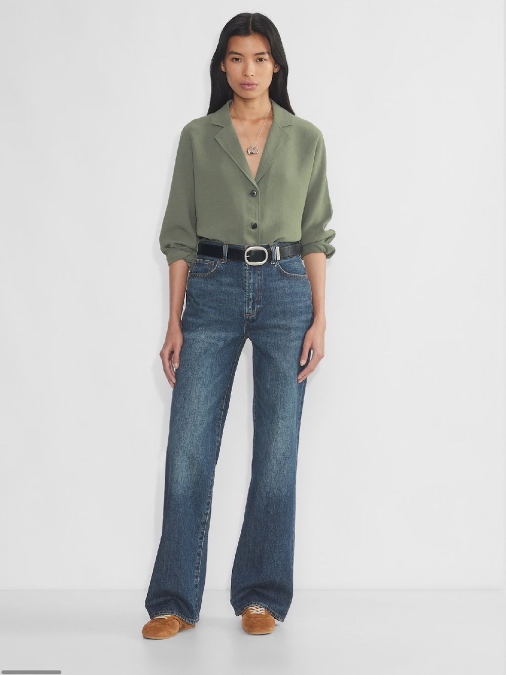 Wilfred Freeform Shirt in a sage green color S oversized style
